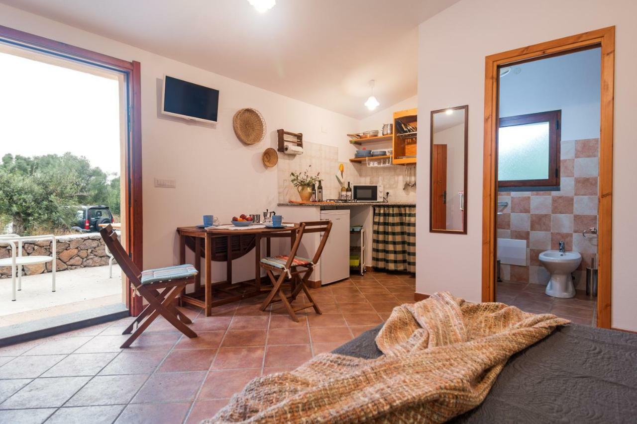 S'Ulumu Guest House ดอร์กาลี ภายนอก รูปภาพ
